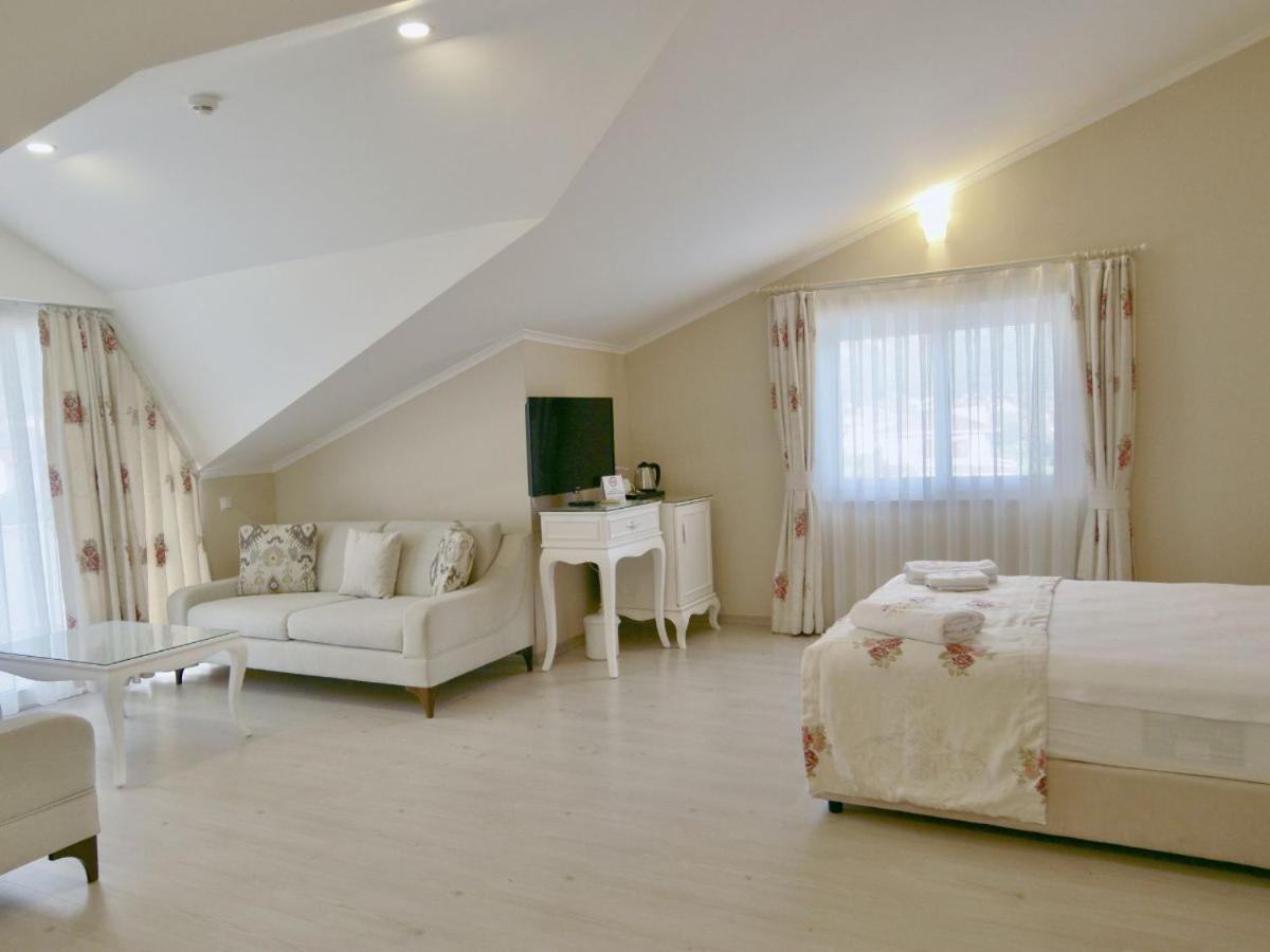 Goecek Naz Hotel Екстериор снимка